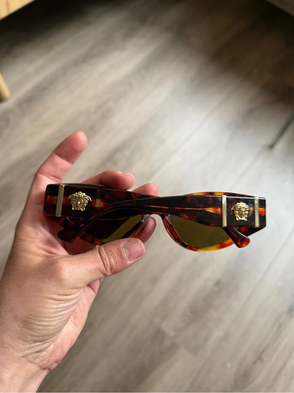 Versace Tortoiseshell Cat-Eye Sunglasses - Brown Lenses
